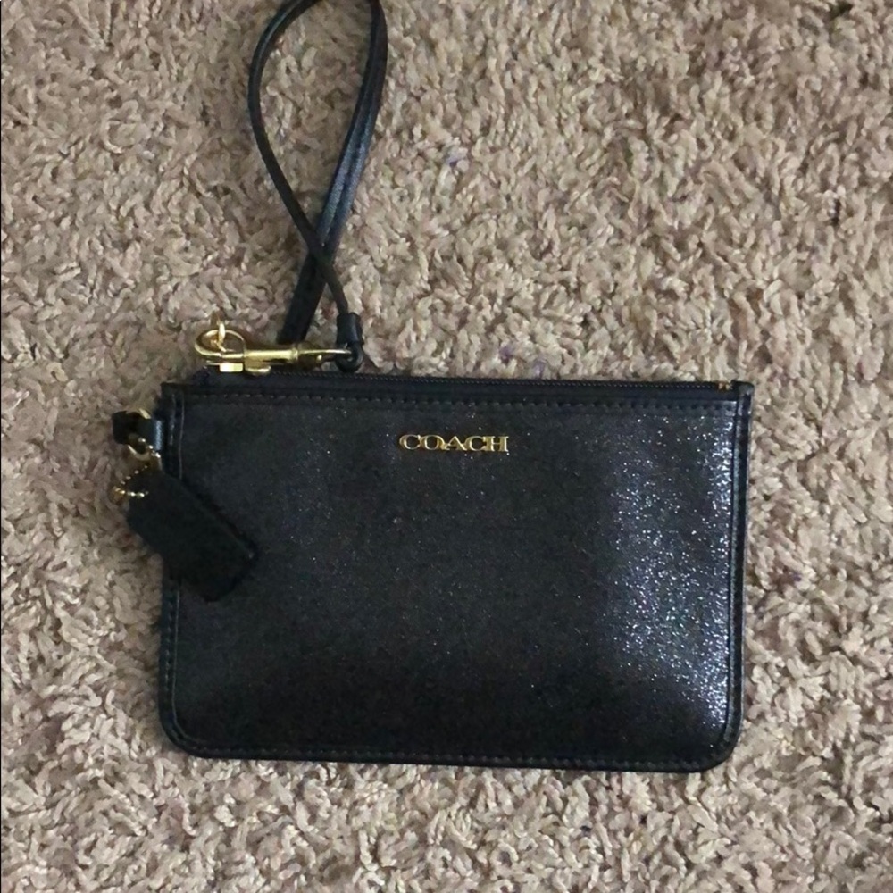 Black wristlet